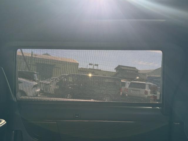 アルファードハイブリッド Ｚ　左右独立式ムーンルーフ　純正１４インチコネクトナビ　デジタルインナーミラー　パノラミックビューモニター　１３．２インチフリップダウンモニター　トヨタチームメイト　ステップ　２．０ＥＴＣ　ＢＳＭ（72枚目）