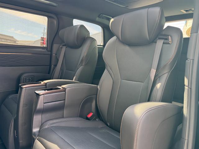 アルファードハイブリッド Ｚ　左右独立式ムーンルーフ　純正１４インチコネクトナビ　デジタルインナーミラー　パノラミックビューモニター　１３．２インチフリップダウンモニター　トヨタチームメイト　ステップ　２．０ＥＴＣ　ＢＳＭ（73枚目）