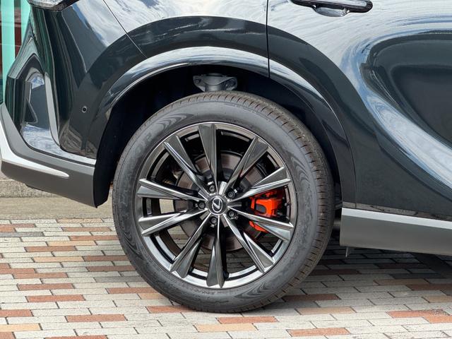 ＲＸ ＲＸ３５０　Ｆスポーツ　パノラマルーフ　デジタルインナーミラー　オレンジキャリパー　アドバンスパーク　パノマミックビューモニタ－　赤革シート　３眼ＬＥＤヘッドライト　ＢＳＭ　メーカーナビ　２．０ＥＴＣ　ドライブレコーダー前後（26枚目）