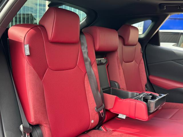 ＲＸ ＲＸ３５０　Ｆスポーツ　パノラマルーフ　デジタルインナーミラー　オレンジキャリパー　アドバンスパーク　パノマミックビューモニタ－　赤革シート　３眼ＬＥＤヘッドライト　ＢＳＭ　メーカーナビ　２．０ＥＴＣ　ドライブレコーダー前後（63枚目）