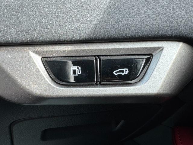 運転席からパワートランク可能です☆