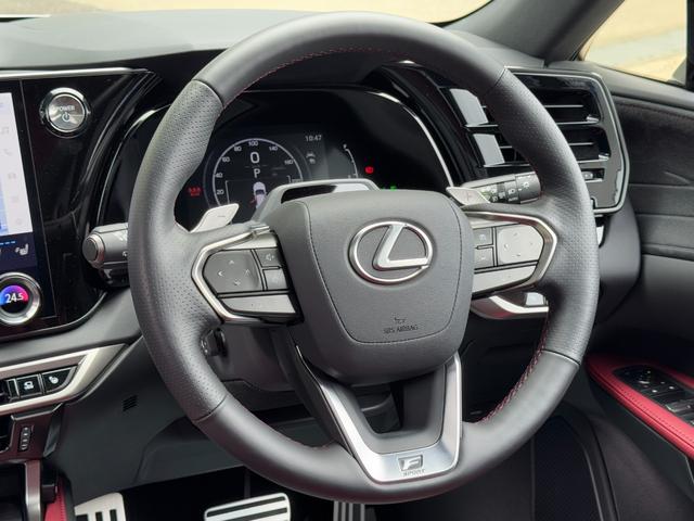 ディンブル本革Ｆスポーツ専用ステアリング☆彡ステアリングヒーター搭載☆