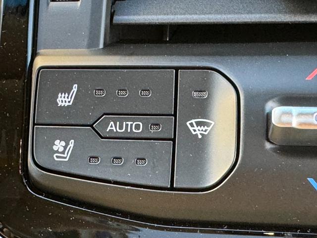 ランドクルーザー ＺＸ　モデリスタエアロ　ＪＢＬサウンド　ブラックルーフレール　サンルーフ　リヤエンター　クールＢＯＸ　空気圧センサー　純正１２．３インチナビ　パノラミックビュー　寒冷地　ＢＳＭ　ＡＣ１００Ｖ　ＨＤＭＩ（13枚目）