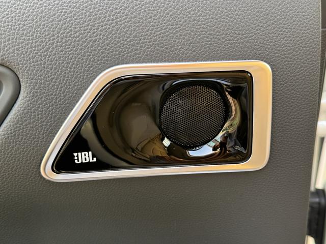 ランドクルーザー ＺＸ　モデリスタエアロ　ＪＢＬサウンド　ブラックルーフレール　サンルーフ　リヤエンター　クールＢＯＸ　空気圧センサー　純正１２．３インチナビ　パノラミックビュー　寒冷地　ＢＳＭ　ＡＣ１００Ｖ　ＨＤＭＩ（15枚目）