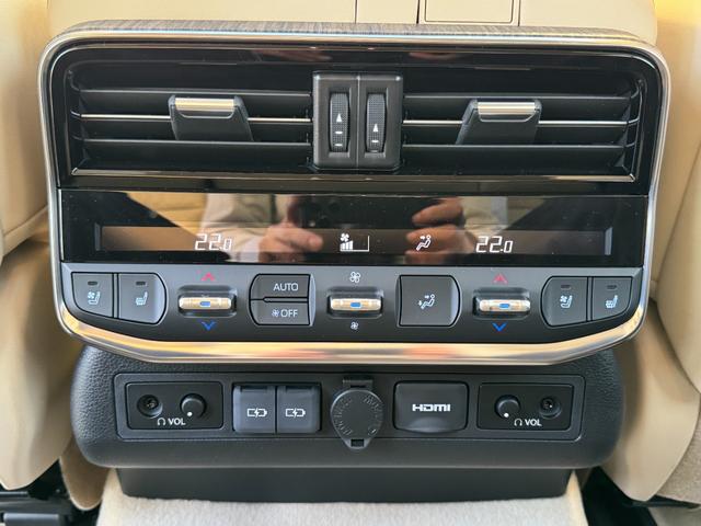 ランドクルーザー ＺＸ　モデリスタエアロ　ＪＢＬサウンド　ブラックルーフレール　サンルーフ　リヤエンター　クールＢＯＸ　空気圧センサー　純正１２．３インチナビ　パノラミックビュー　寒冷地　ＢＳＭ　ＡＣ１００Ｖ　ＨＤＭＩ（66枚目）