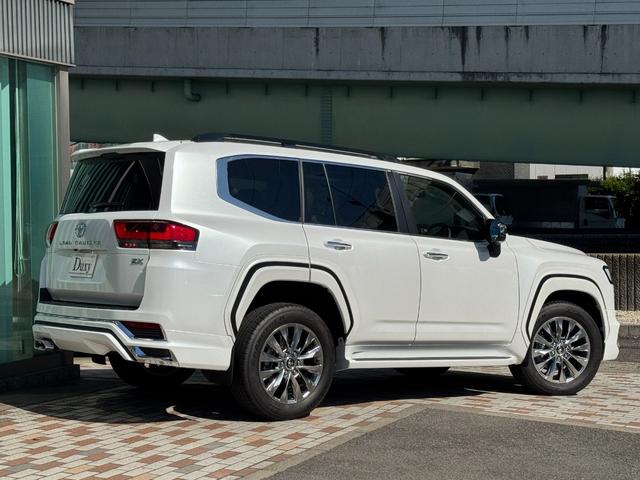 ランドクルーザー ＺＸ　モデリスタエアロ　ＪＢＬサウンド　ブラックルーフレール　サンルーフ　リヤエンター　クールＢＯＸ　空気圧センサー　純正１２．３インチナビ　パノラミックビュー　寒冷地　ＢＳＭ　電動リヤデフロック（34枚目）