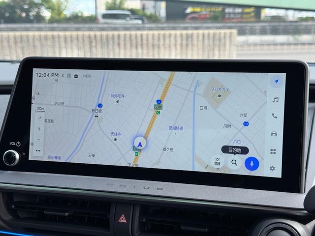 プリウス Ｚ　１２．３インチディスプレイ　パノラマルーフ　パノマミックビューモニター　デジタルミラー　２．０ＥＴＣ　アドバンスドパーク　寒冷地　シートヒータークーラー　　トヨタチームメイト　置くだけ充電　ＡＣ１００（6枚目）