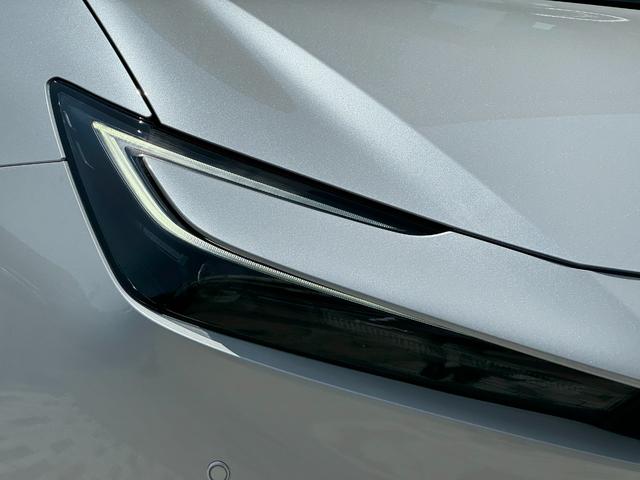 プリウス Ｚ　１２．３インチディスプレイ　パノラマルーフ　パノマミックビューモニター　デジタルミラー　２．０ＥＴＣ　アドバンスドパーク　寒冷地　シートヒータークーラー　　トヨタチームメイト　置くだけ充電　ＡＣ１００（17枚目）