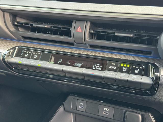 プリウス Ｚ　１２．３インチディスプレイ　パノラマルーフ　パノマミックビューモニター　デジタルミラー　２．０ＥＴＣ　アドバンスドパーク　寒冷地　シートヒータークーラー　　トヨタチームメイト　置くだけ充電　ＡＣ１００（37枚目）