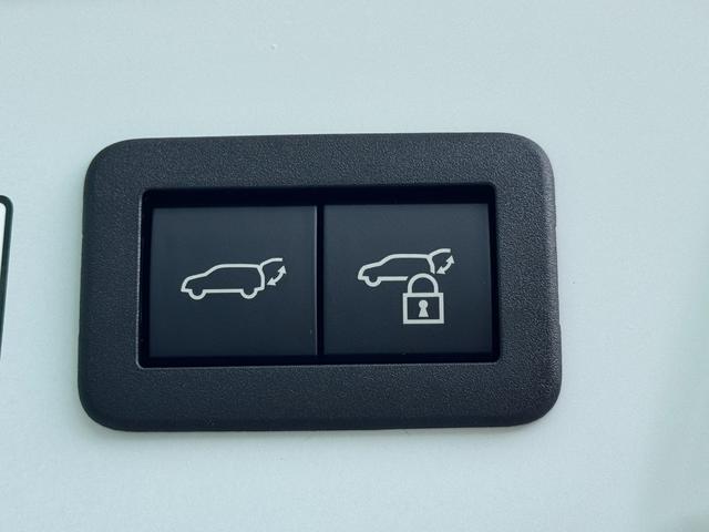 プリウス Ｚ　１２．３インチディスプレイ　パノラマルーフ　パノマミックビューモニター　デジタルミラー　２．０ＥＴＣ　アドバンスドパーク　寒冷地　シートヒータークーラー　　トヨタチームメイト　置くだけ充電　ＡＣ１００（67枚目）