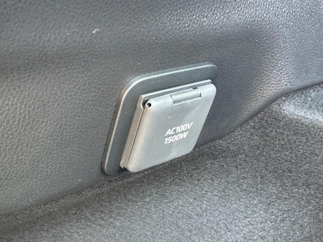 プリウス Ｚ　１２．３インチディスプレイ　パノラマルーフ　パノマミックビューモニター　デジタルミラー　２．０ＥＴＣ　アドバンスドパーク　寒冷地　シートヒータークーラー　　トヨタチームメイト　置くだけ充電　ＡＣ１００（68枚目）