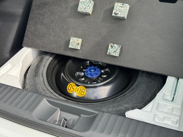 プリウス Ｚ　１２．３インチディスプレイ　パノラマルーフ　パノマミックビューモニター　デジタルミラー　２．０ＥＴＣ　アドバンスドパーク　寒冷地　シートヒータークーラー　　トヨタチームメイト　置くだけ充電　ＡＣ１００（69枚目）