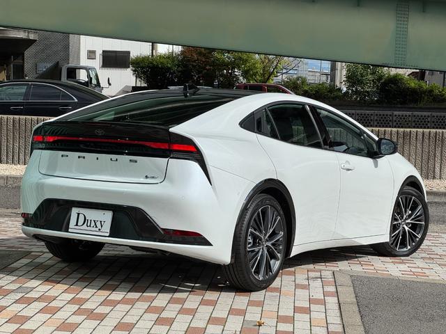 プリウス Ｚ　１２．３インチディスプレイ　パノラマルーフ　パノマミックビューモニター　デジタルミラー　２．０ＥＴＣ　アドバンスドパーク　寒冷地　シートヒータークーラー　　トヨタチームメイト　置くだけ充電　ＡＣ１００（79枚目）