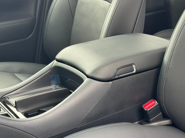 アルファード 2.5S Cパッケージ TRDエアロセット ツインムーンルーフ デジタルインナーミラー 純正9インチディスプレイ ナビキット バックカメラ 12型後席ディスプレイ スペアタイヤ 3眼LEDヘッドライト BSM ETC2.0(54枚目)