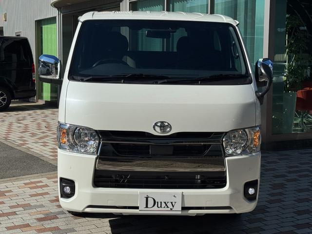 ハイエースバン スーパーGLダークプライムS 両側パワースライドドア スカッフプレート パノラミックビュー 電動ドアミラー ハーフレザーシート LEDヘッドライト LEDフォグランプ トヨタセーフティセンス AC100V プッシュスタート(12枚目)