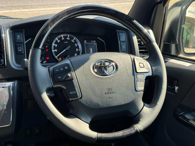 ハイエースバン スーパーGLダークプライムS 両側パワースライドドア スカッフプレート パノラミックビュー 電動ドアミラー ハーフレザーシート LEDヘッドライト LEDフォグランプ トヨタセーフティセンス AC100V プッシュスタート(58枚目)