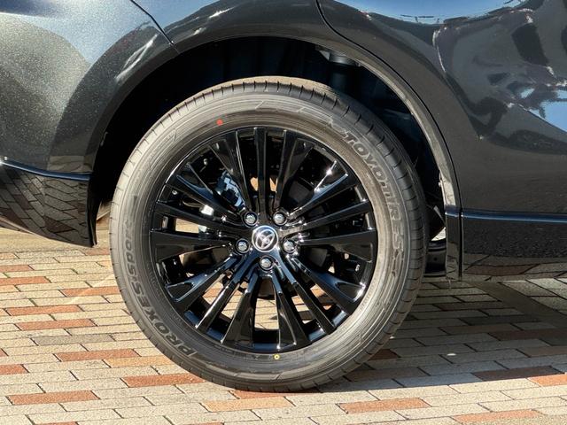 ハリアーハイブリッド Ｚ　レザーパッケージ・ナイトシェード　調光パノラマルーフ　ＪＢＬ　　寒冷地仕様　デジタルインナーミラー　全周囲カメラ　１２．３インチナビゲーション　ヘッドアップカラーディスプレイ　パワーバックドア　ナイトシェード専用１９インチＡＷ（68枚目）