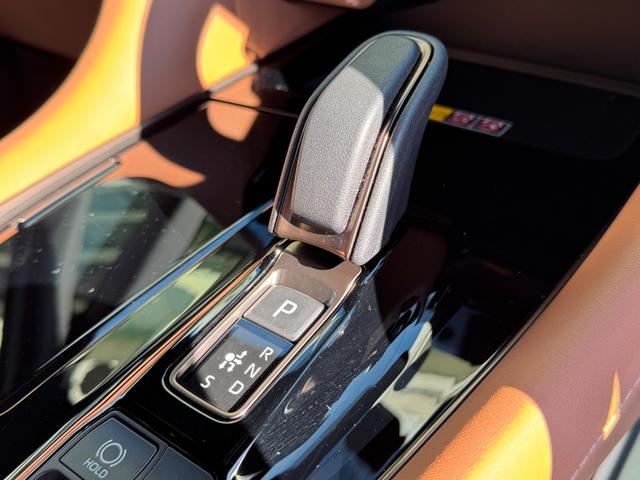 ヴェルファイアハイブリッド Z プレミア 左右独立式ムーンルーフ 14インチコネクトナビ パノラミックビューモニター トヨタメームメイト HUD BSM デジタルミラー 13.2型後席ディスプレイ 2.0ETC パワートランクドア(52枚目)