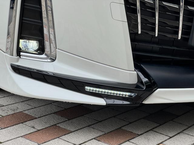 アルファード TRDエアロセット ツインムーンルーフ デジタルインナーミラー 純正9インチディスプレイ ナビキット バックカメラ 12型後席ディスプレイ スペアタイヤ 3眼LEDヘッドライト BSM ETC2.0(7枚目)