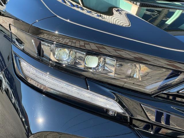 ヴェルファイアハイブリッド Z プレミア 左右独立式ムーンルーフ 14インチコネクトナビ パノラミックビューモニター トヨタメームメイト HUD BSM デジタルミラー 13.2型後席ディスプレイ 2.0ETC パワートランクドア(18枚目)