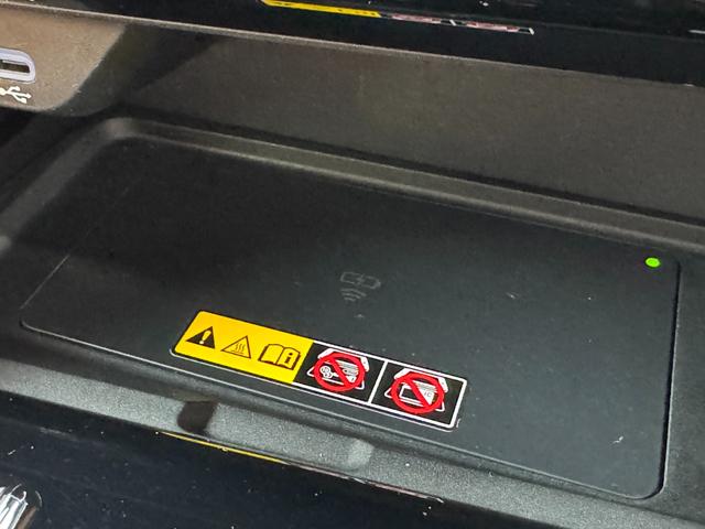 ヴェルファイアハイブリッド Z プレミア 左右独立式ムーンルーフ 14インチコネクトナビ パノラミックビューモニター トヨタメームメイト HUD BSM デジタルミラー 13.2型後席ディスプレイ 2.0ETC パワートランクドア(50枚目)