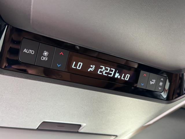 ヴェルファイアハイブリッド Z プレミア 左右独立式ムーンルーフ 14インチコネクトナビ パノラミックビューモニター トヨタメームメイト HUD BSM デジタルミラー 13.2型後席ディスプレイ 2.0ETC パワートランクドア(68枚目)