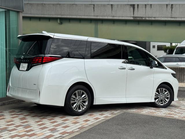 TOYOTA ALPHARD HYBRID Z