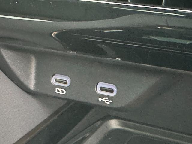 TOYOTA ALPHARD HYBRID Z