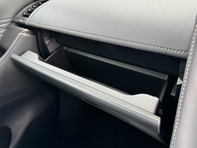 TOYOTA ALPHARD HYBRID Z