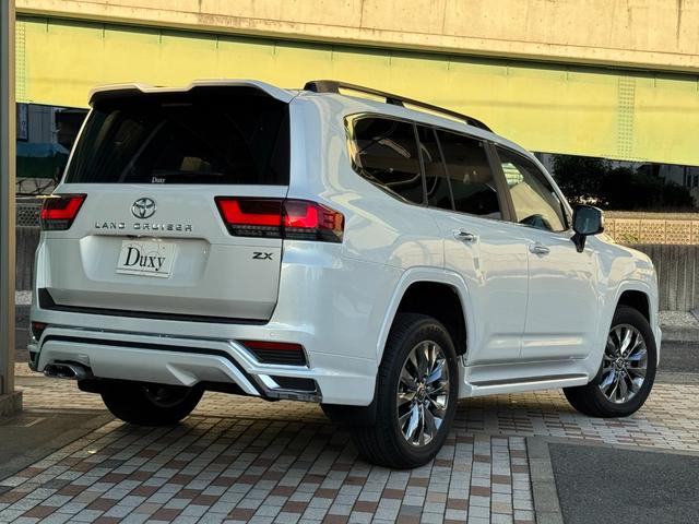 TOYOTA LAND CRUISER ZX