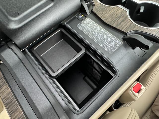 TOYOTA LAND CRUISER ZX