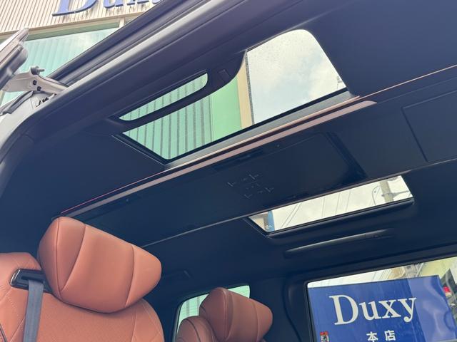 TOYOTA VELLFIRE HYBRID Z PREMIER