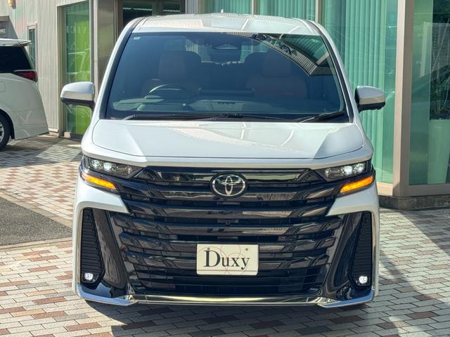 TOYOTA VELLFIRE HYBRID Z PREMIER