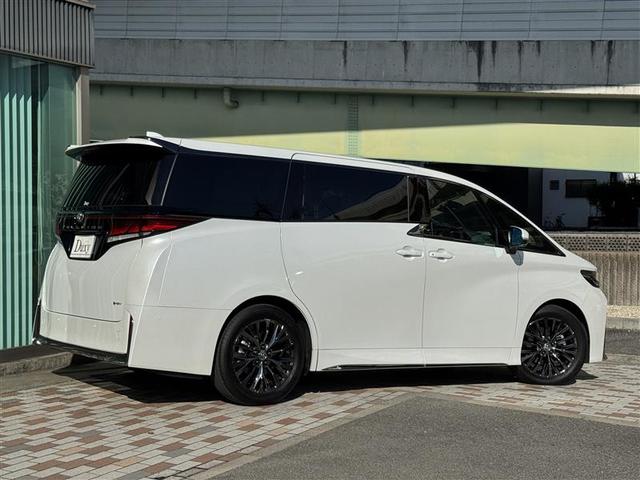 TOYOTA VELLFIRE HYBRID Z PREMIER