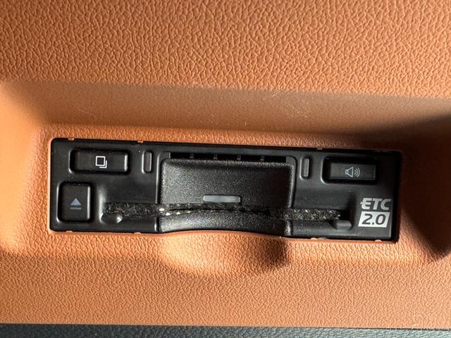 TOYOTA VELLFIRE HYBRID Z PREMIER