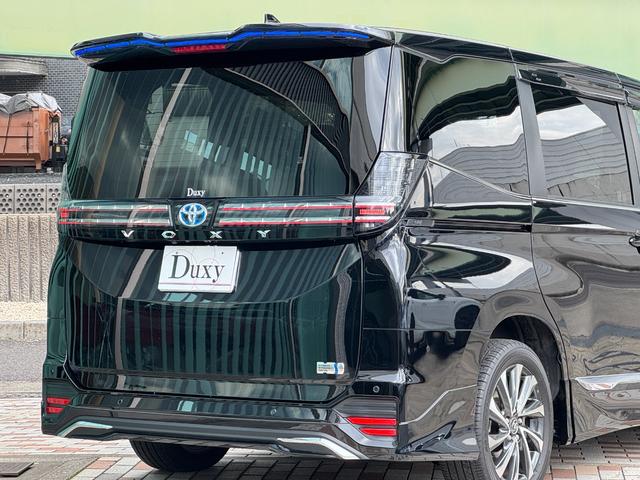 ヴォクシー ハイブリッドＳ－Ｚ　１０．５インチディスプレイ　パノラミックビュー　モデリスタエアロ　快適ＰＫＧ　社外デジタルインナーミラー　ユニバーサルステップ　トヨタチームメイト　　２．０ＥＴＣ　３眼ＬＥＤヘッド　ＣＤＤＶＤデッキ（29枚目）