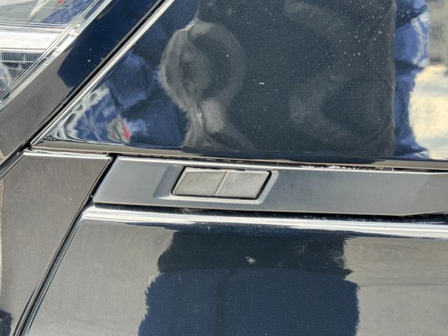 ヴォクシー ハイブリッドＳ－Ｚ　１０．５インチディスプレイ　パノラミックビュー　モデリスタエアロ　快適ＰＫＧ　社外デジタルインナーミラー　ユニバーサルステップ　トヨタチームメイト　　２．０ＥＴＣ　３眼ＬＥＤヘッド　ＣＤＤＶＤデッキ（30枚目）