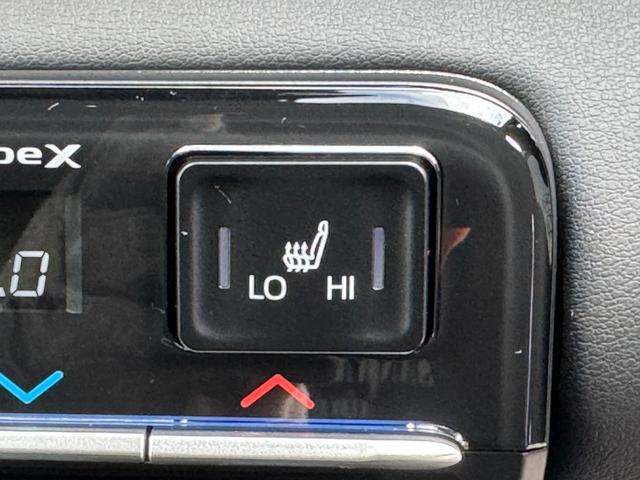 ヴォクシー ハイブリッドＳ－Ｚ　１０．５インチディスプレイ　パノラミックビュー　モデリスタエアロ　快適ＰＫＧ　社外デジタルインナーミラー　ユニバーサルステップ　トヨタチームメイト　　２．０ＥＴＣ　３眼ＬＥＤヘッド　ＣＤＤＶＤデッキ（46枚目）