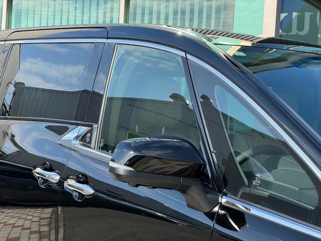 アルファードハイブリッド 　純正ナビ　１４型後席モニター　ＪＢＬプレミアムサウンド　左右独立ムーンルーフ　パノマミックビューモニター　トヨタメームメイト　アドバンスドパーク　　Ｄミラー　ユニバーサルステップ（21枚目）