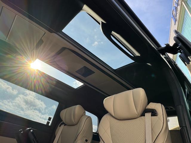 アルファードハイブリッド 　純正ナビ　１４型後席モニター　ＪＢＬプレミアムサウンド　左右独立ムーンルーフ　パノマミックビューモニター　トヨタメームメイト　アドバンスドパーク　　Ｄミラー　ユニバーサルステップ（32枚目）