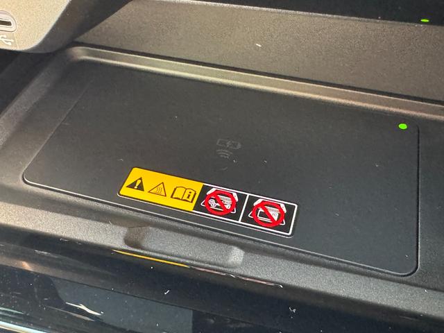 アルファードハイブリッド 　純正ナビ　１４型後席モニター　ＪＢＬプレミアムサウンド　左右独立ムーンルーフ　パノマミックビューモニター　トヨタメームメイト　アドバンスドパーク　　Ｄミラー　ユニバーサルステップ（51枚目）