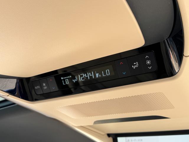 アルファードハイブリッド 　純正ナビ　１４型後席モニター　ＪＢＬプレミアムサウンド　左右独立ムーンルーフ　パノマミックビューモニター　トヨタメームメイト　アドバンスドパーク　　Ｄミラー　ユニバーサルステップ（61枚目）