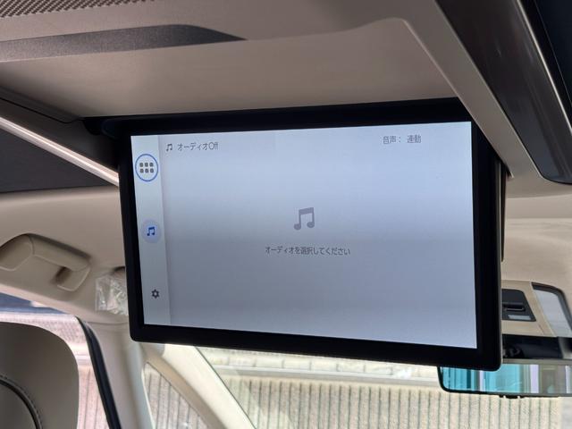 アルファードハイブリッド 　純正ナビ　１４型後席モニター　ＪＢＬプレミアムサウンド　左右独立ムーンルーフ　パノマミックビューモニター　トヨタメームメイト　アドバンスドパーク　　Ｄミラー　ユニバーサルステップ（62枚目）