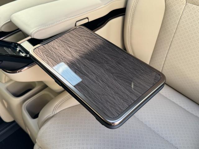 アルファードハイブリッド 　純正ナビ　１４型後席モニター　ＪＢＬプレミアムサウンド　左右独立ムーンルーフ　パノマミックビューモニター　トヨタメームメイト　アドバンスドパーク　　Ｄミラー　ユニバーサルステップ（64枚目）