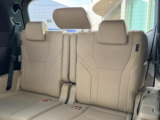 アルファードハイブリッド 　純正ナビ　１４型後席モニター　ＪＢＬプレミアムサウンド　左右独立ムーンルーフ　パノマミックビューモニター　トヨタメームメイト　アドバンスドパーク　　Ｄミラー　ユニバーサルステップ（67枚目）