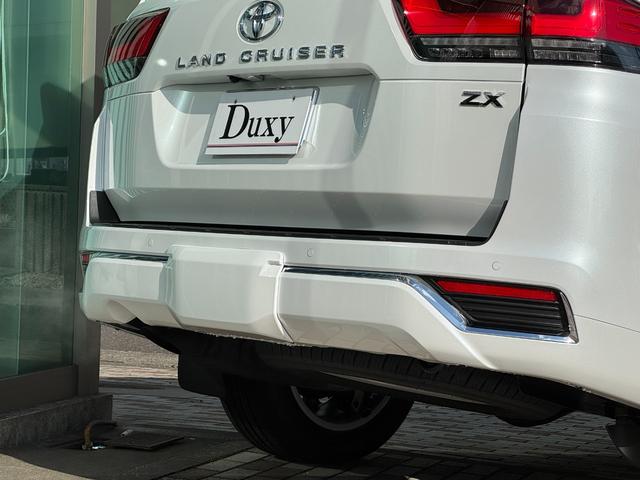 ランドクルーザー ＺＸ　１２．３インチナビ　ＪＢＬサウンド　サンルーフ　リヤエンター　ヒッチメンバー　クールＢＯＸ　電動リヤデフロック　寒冷地仕様　ルーフレール　ベージュ革　パノラミックビュー　ＢＳＭ　パワートランクドア（12枚目）