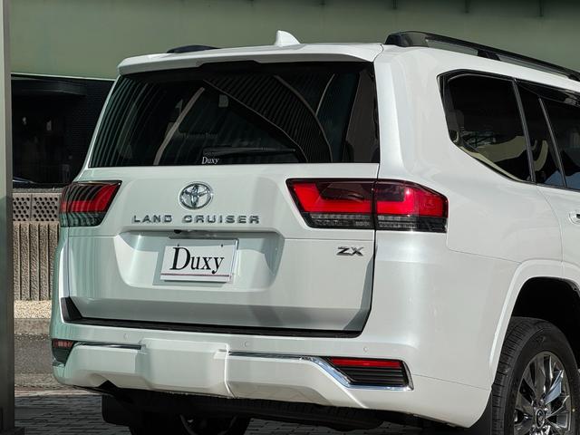 ランドクルーザー ＺＸ　１２．３インチナビ　ＪＢＬサウンド　サンルーフ　リヤエンター　ヒッチメンバー　クールＢＯＸ　電動リヤデフロック　寒冷地仕様　ルーフレール　ベージュ革　パノラミックビュー　ＢＳＭ　パワートランクドア（28枚目）