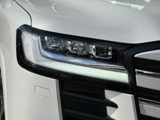 ランドクルーザー ＺＸ　１２．３インチナビ　ＪＢＬサウンド　サンルーフ　リヤエンター　ヒッチメンバー　クールＢＯＸ　電動リヤデフロック　寒冷地仕様　ルーフレール　ベージュ革　パノラミックビュー　ＢＳＭ　パワートランクドア（74枚目）