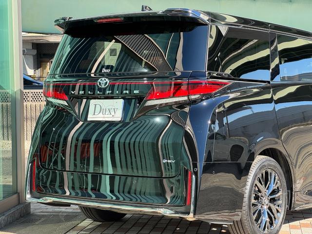 ヴェルファイアハイブリッド Ｚ　プレミア　左右独立式ムーンルーフ　１４インチコネクトナビ　パノラミックビューモニター　　トヨタメームメイト　ＨＵＤ　ＢＳＭ　デジタルミラー　１３．２型後席ディスプレイ　２．０ＥＴＣ　パワートランクドア（25枚目）