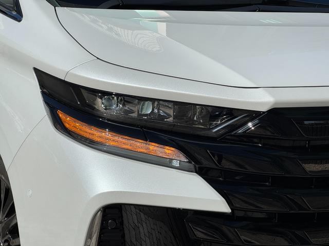 ヴェルファイアハイブリッド Ｚ　プレミア　左右独立ムーンルーフ　　デジタルインナーミラー　純正ナビ　１３．２型後席ディスプレイ　ユニバーサルステップ　純正ナビ　パノラミックビュー　黒内装　トヨタチームメイト　ＡＣ１００Ｖ　ＨＵＤ　ＢＳＭ（21枚目）